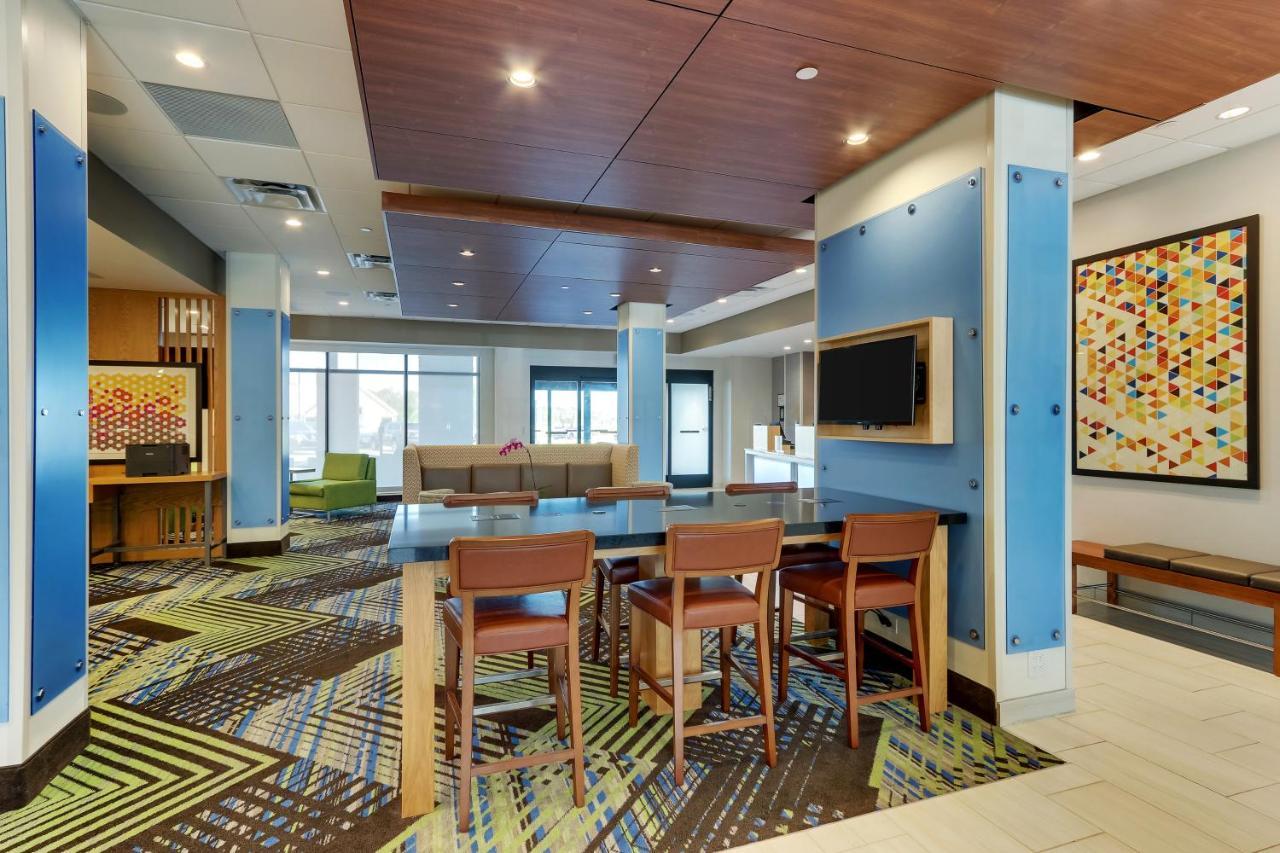 Holiday Inn Express - Wilmington - Porters Neck By Ihg Экстерьер фото