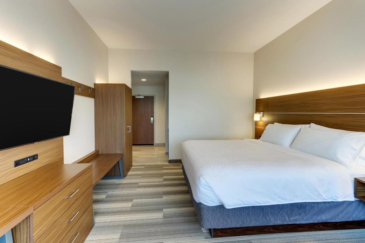 Holiday Inn Express - Wilmington - Porters Neck By Ihg Экстерьер фото