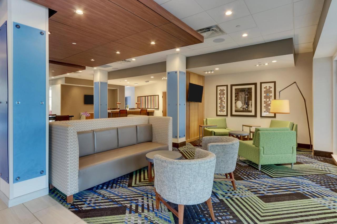 Holiday Inn Express - Wilmington - Porters Neck By Ihg Экстерьер фото