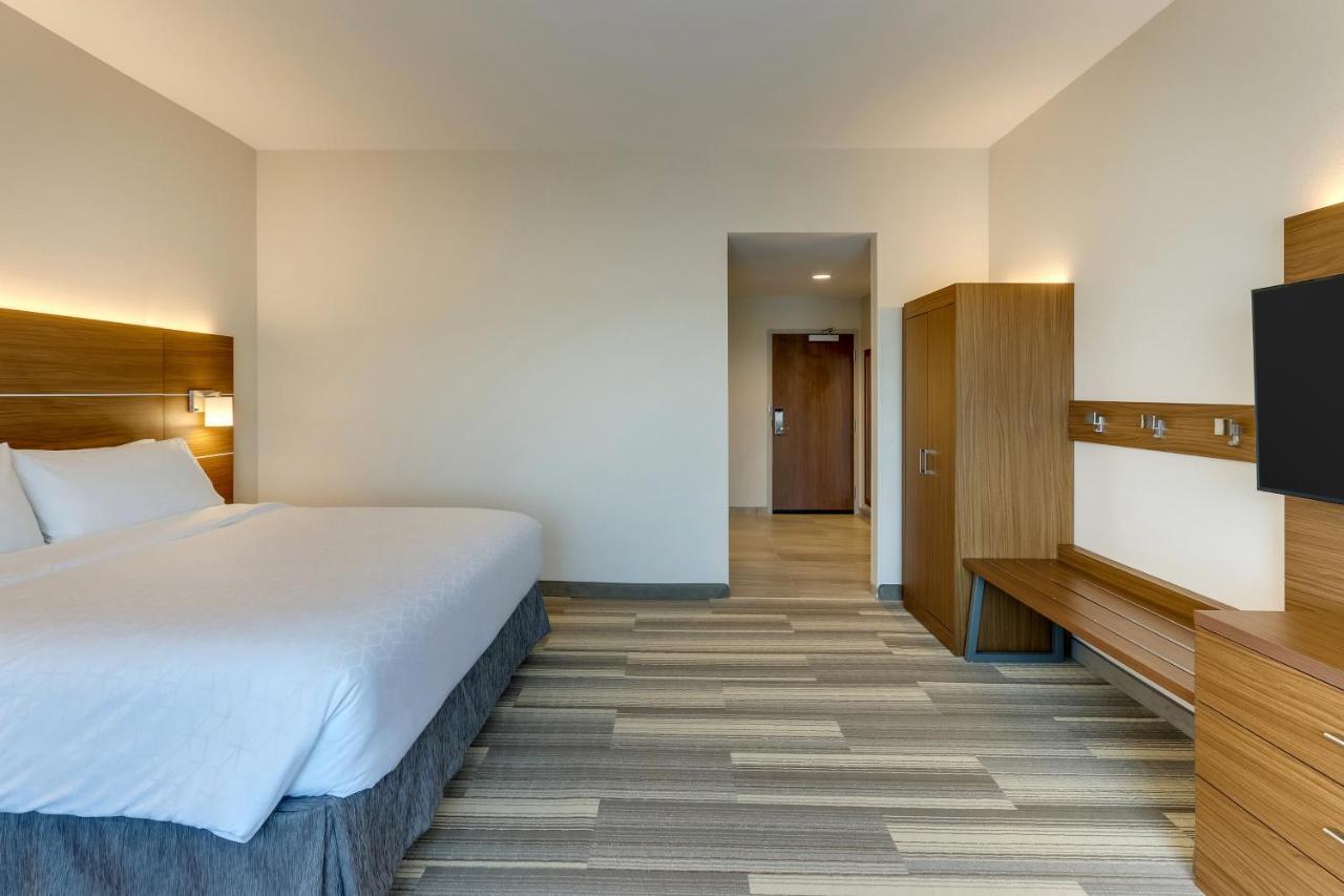 Holiday Inn Express - Wilmington - Porters Neck By Ihg Экстерьер фото